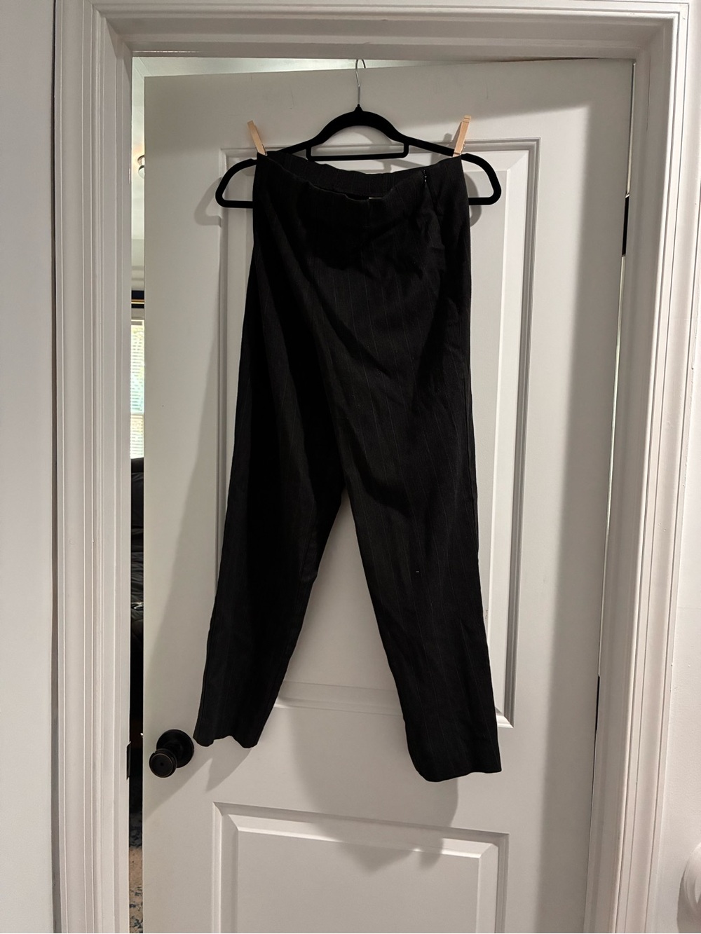 Lee David Collection Vintage Dark Charcoal Pinstripe Ankle Pants